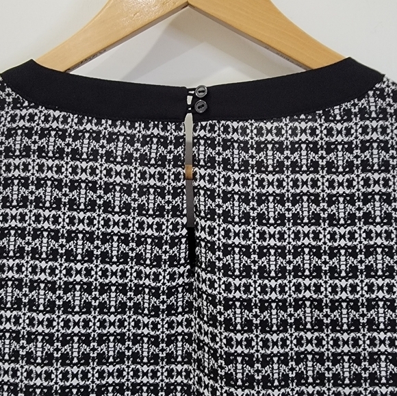 Violet and Claire Black Printed Blouse Long Sleeve Size Large - Picture 5 of 16